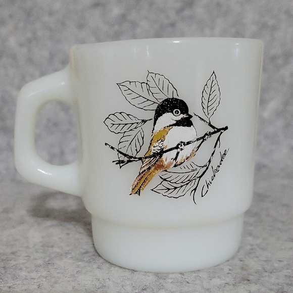 Anchor Hocking  / Fire King Other - Anchor Hocking / Fire King Chickadee Design Milk Glass Mug EUC